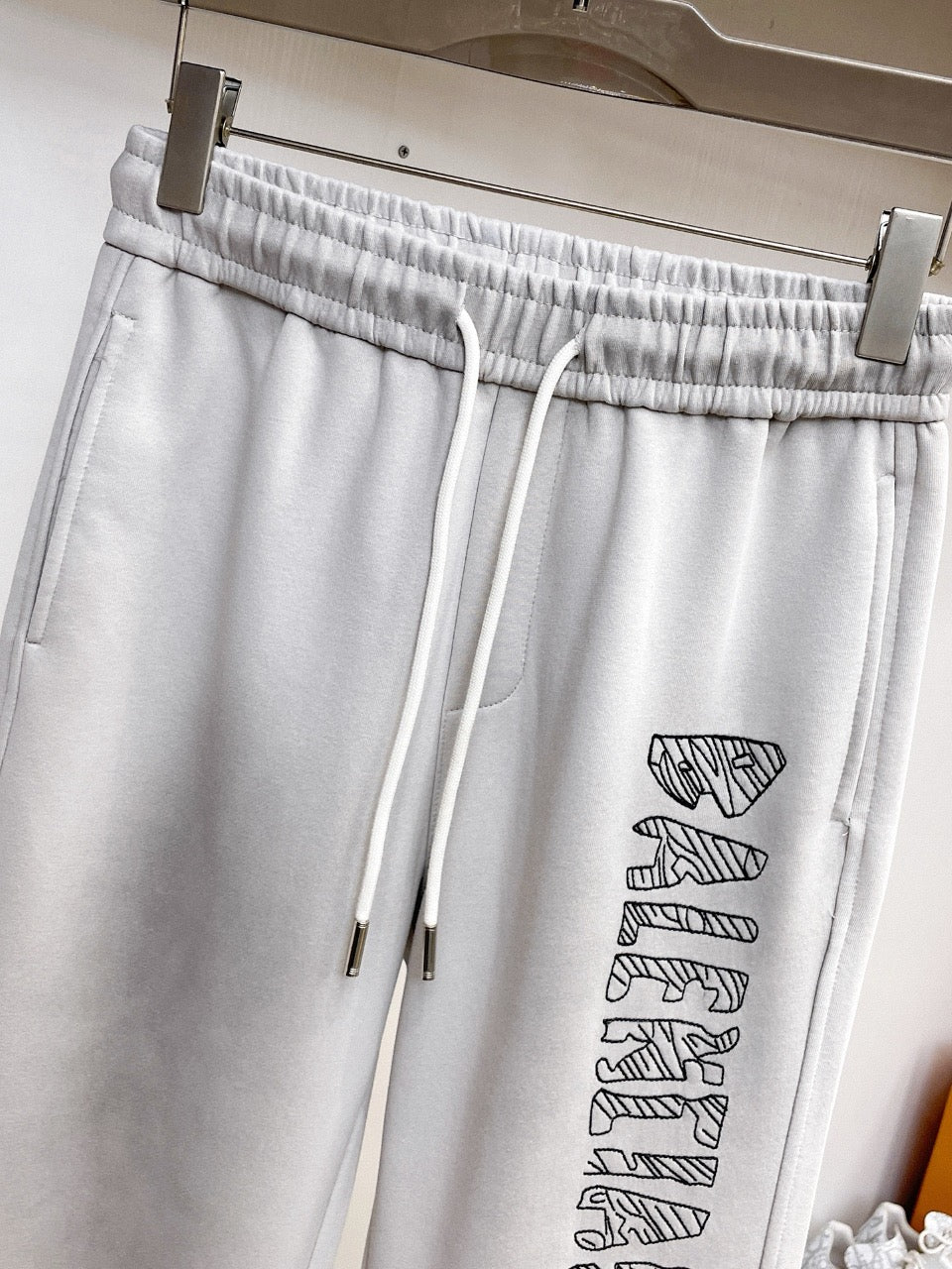 Sweatpant 102