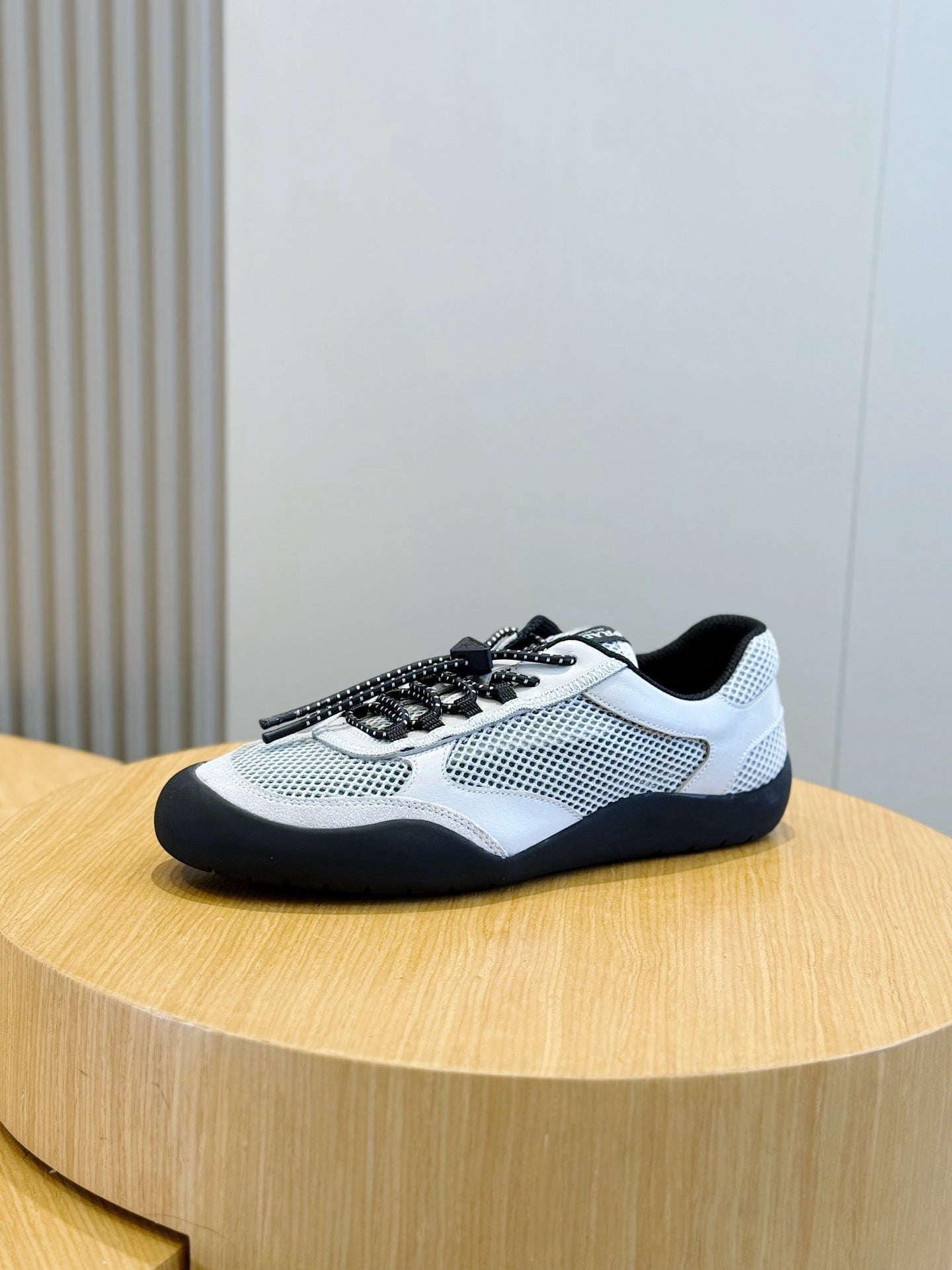 Sneaker 121