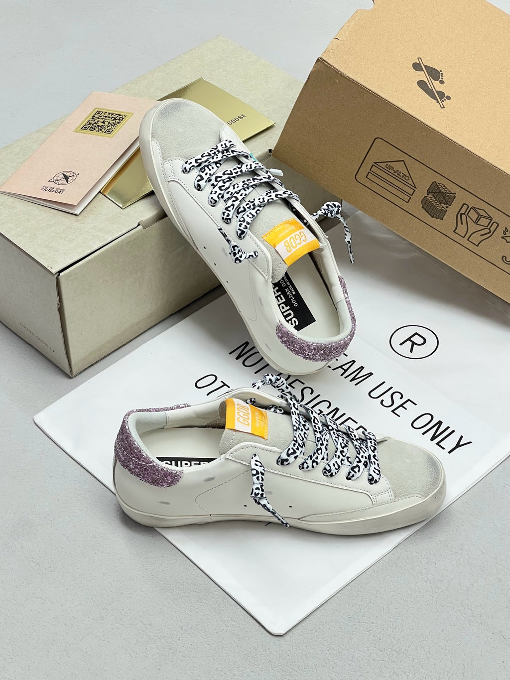 G.G Sneaker 111