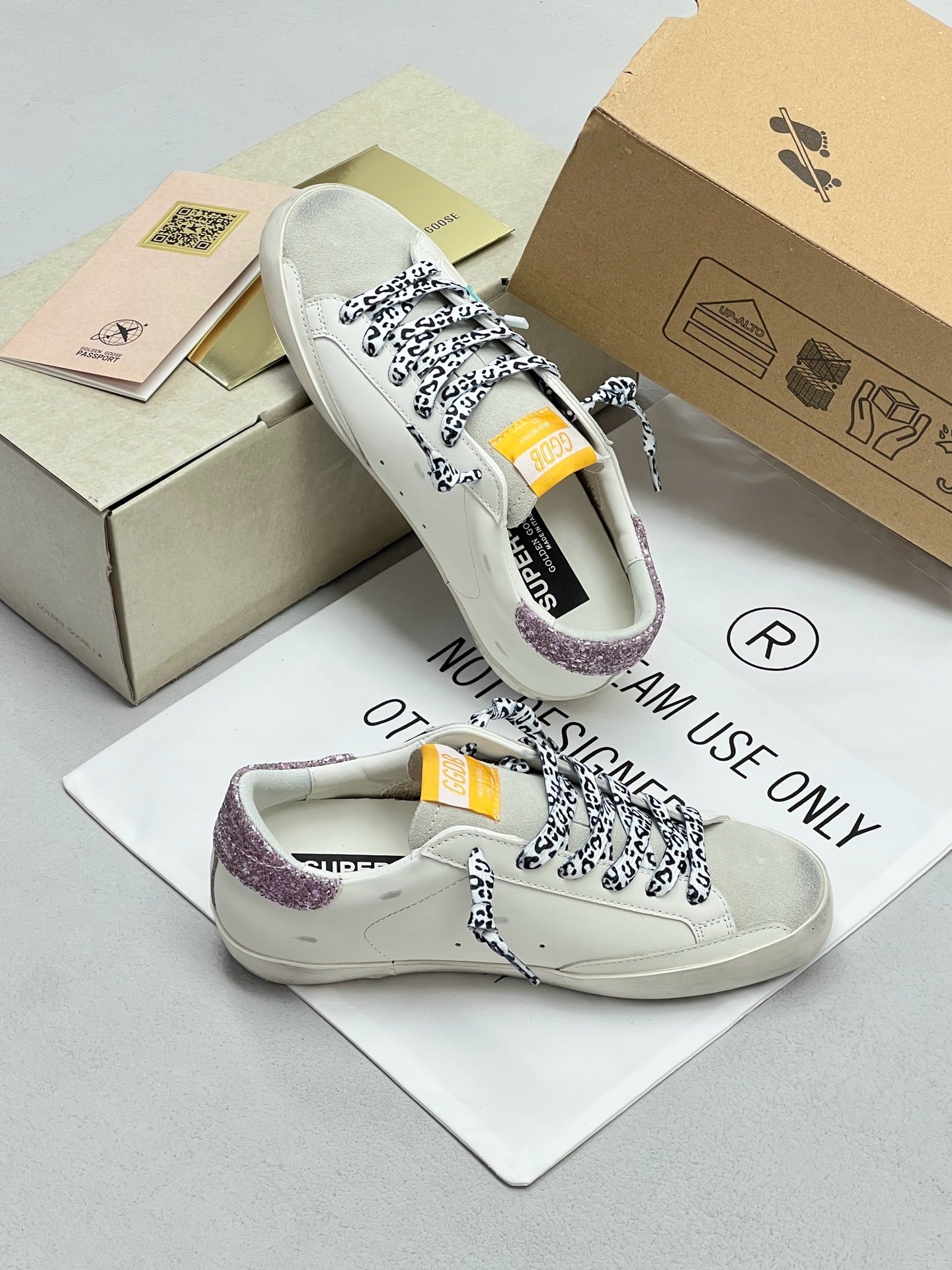 G.G Sneaker 111