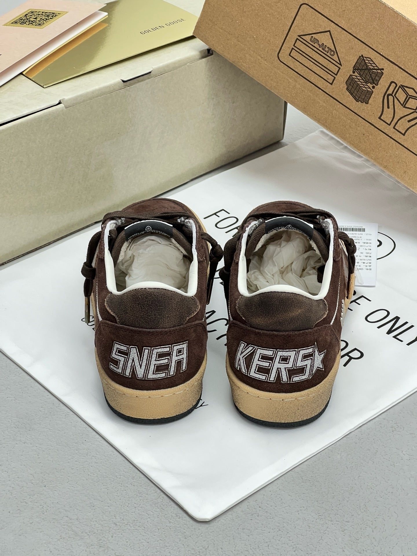 G.G Sneaker 109