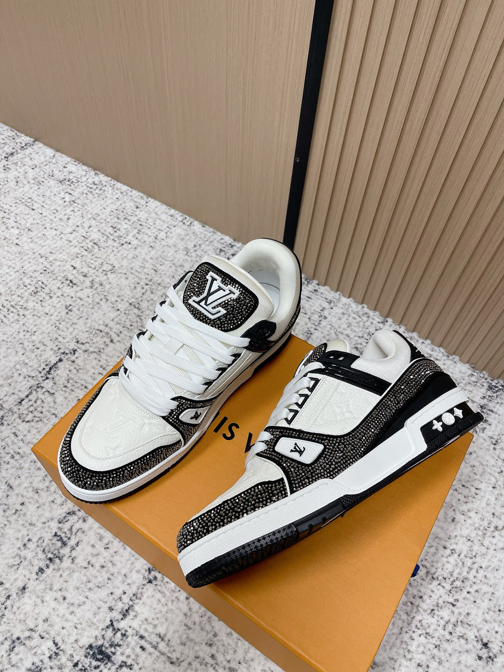 Trainer Sneaker 108