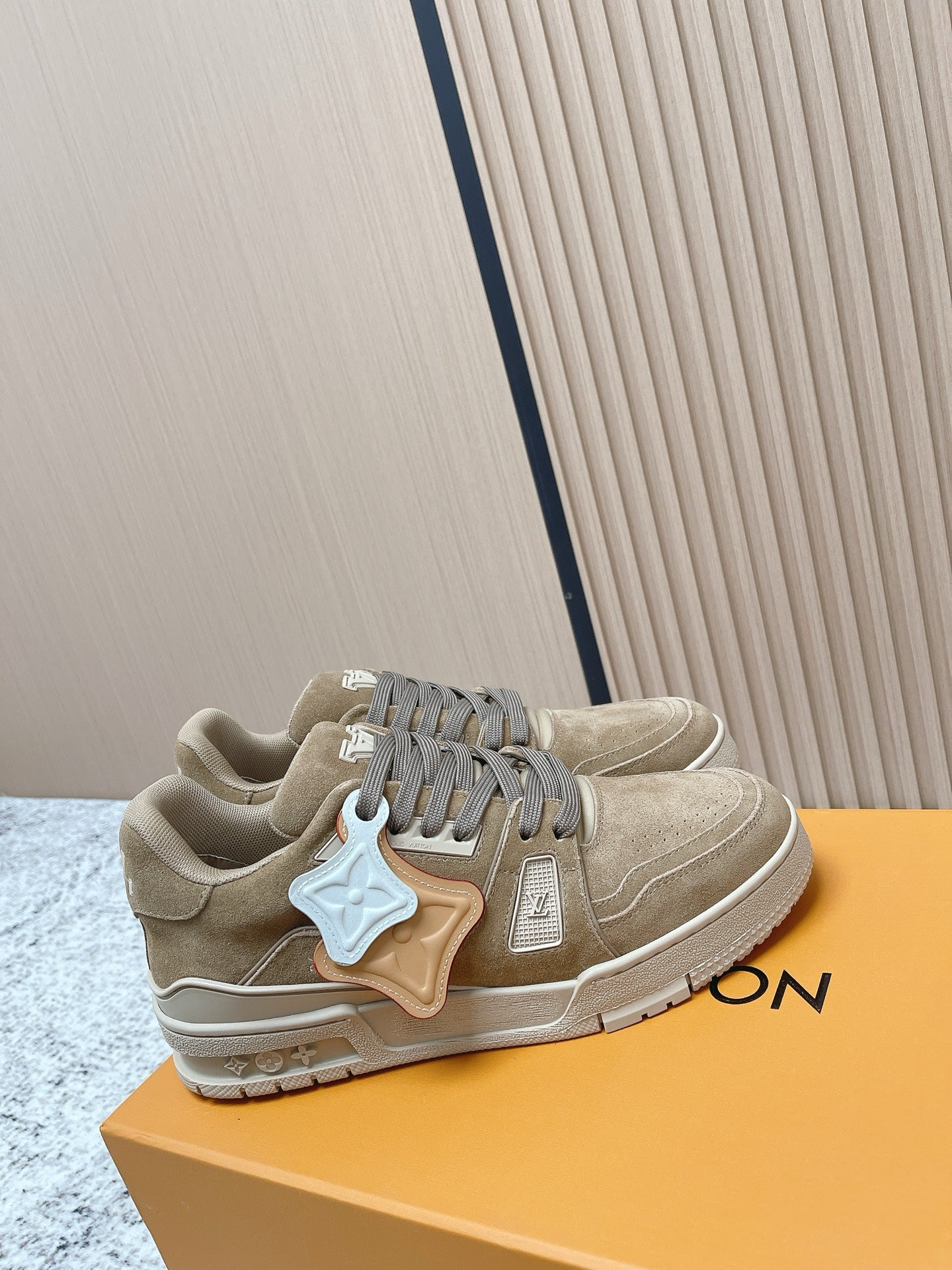 Trainer Sneaker 111