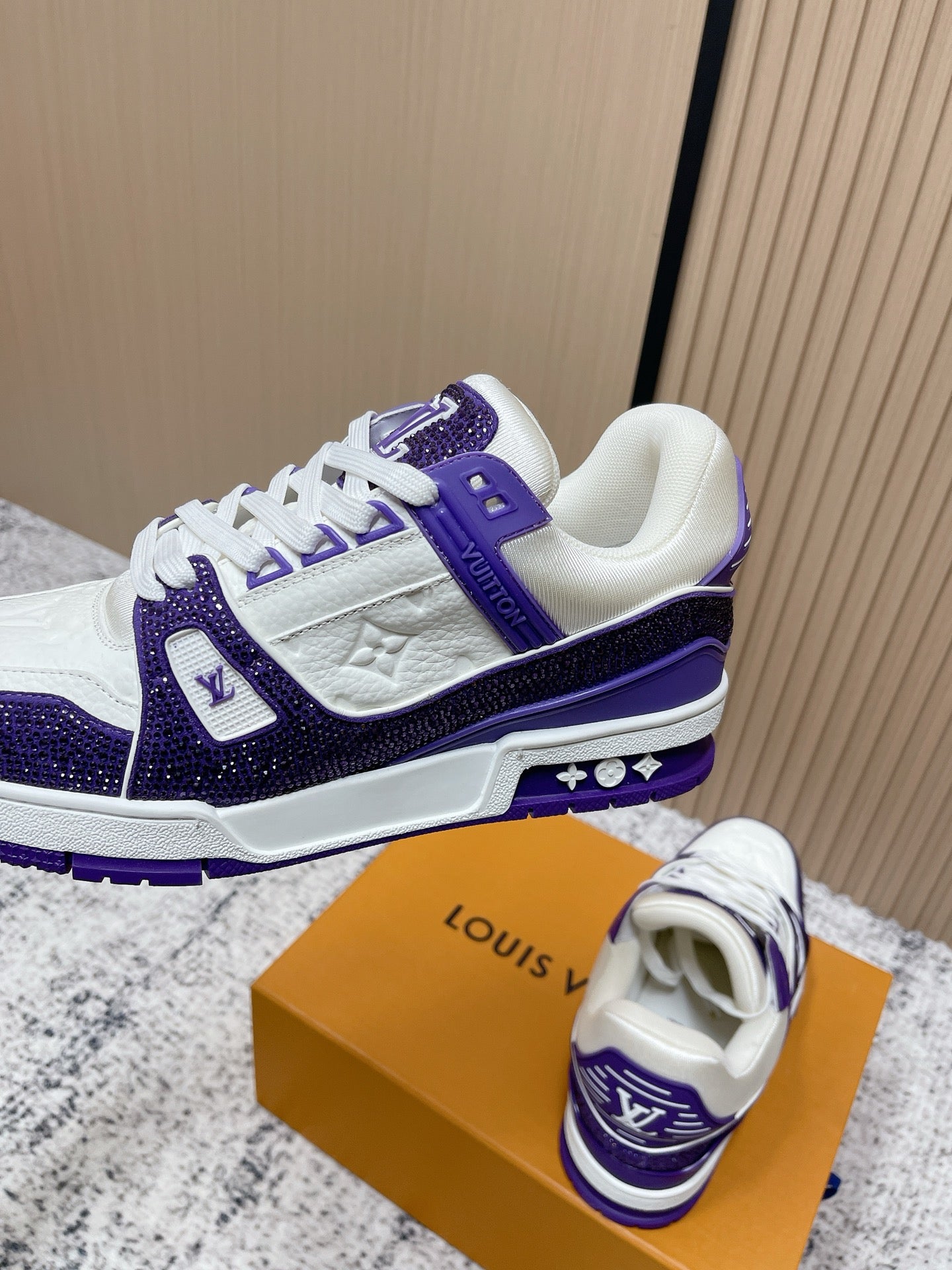 Trainer Sneaker 108