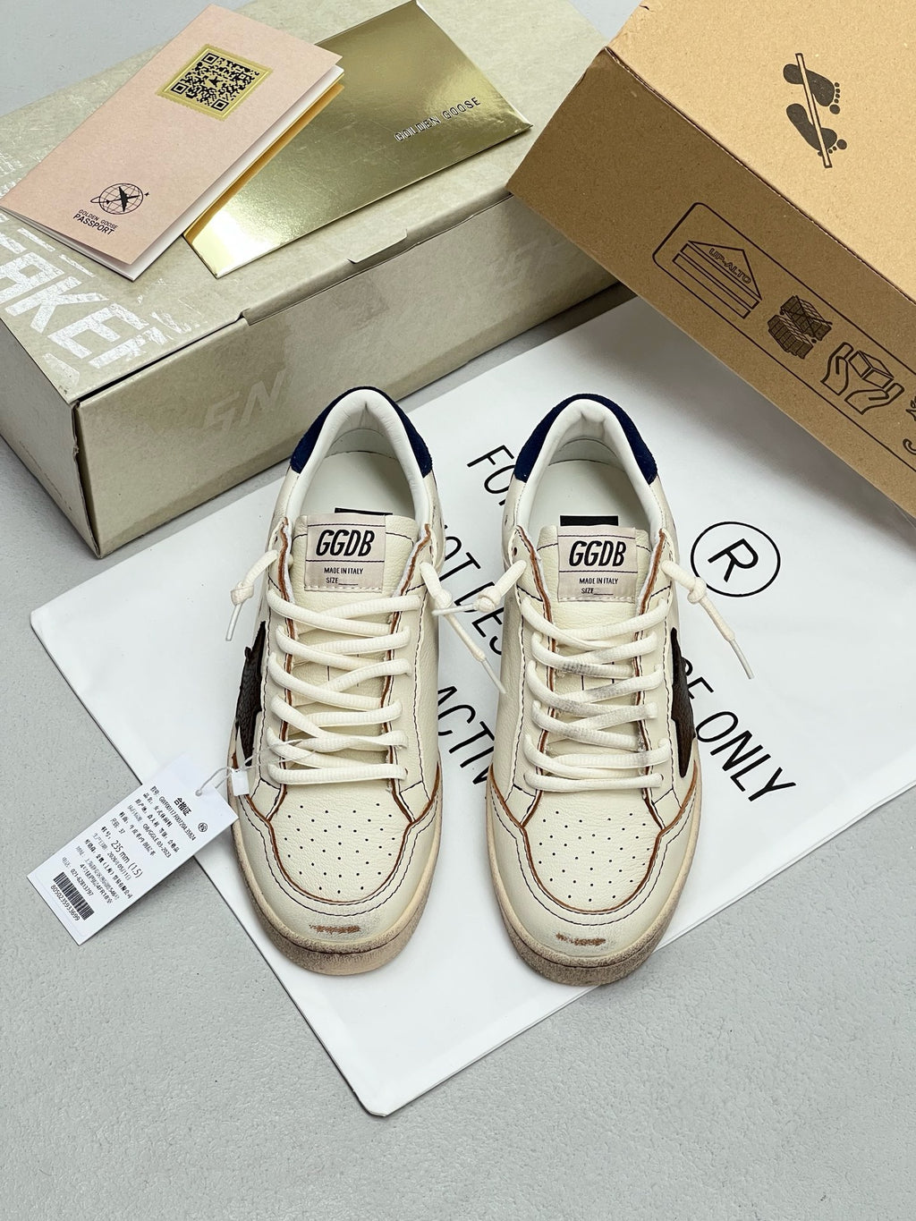 G.G Sneaker 110