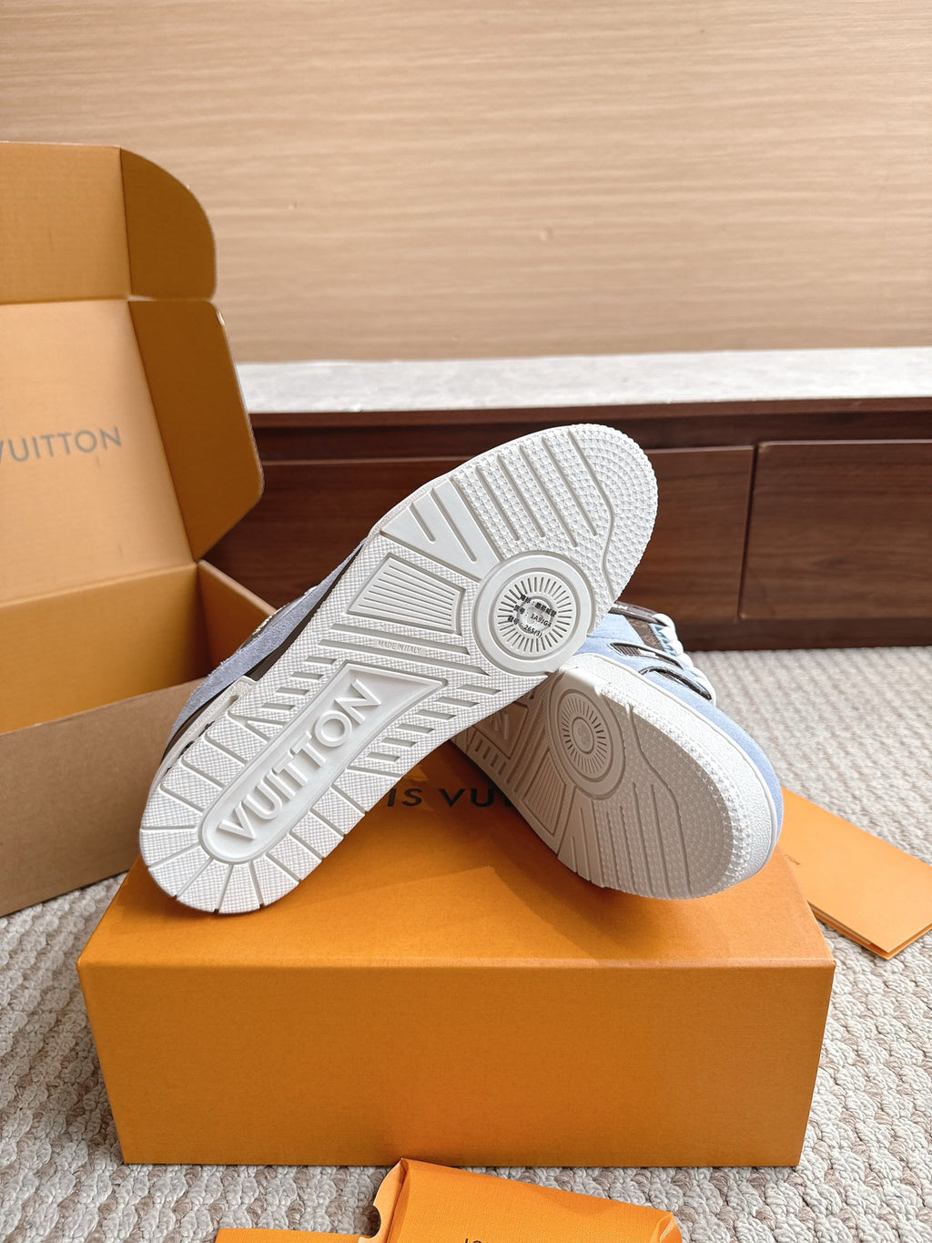 Trainer Sneaker 105