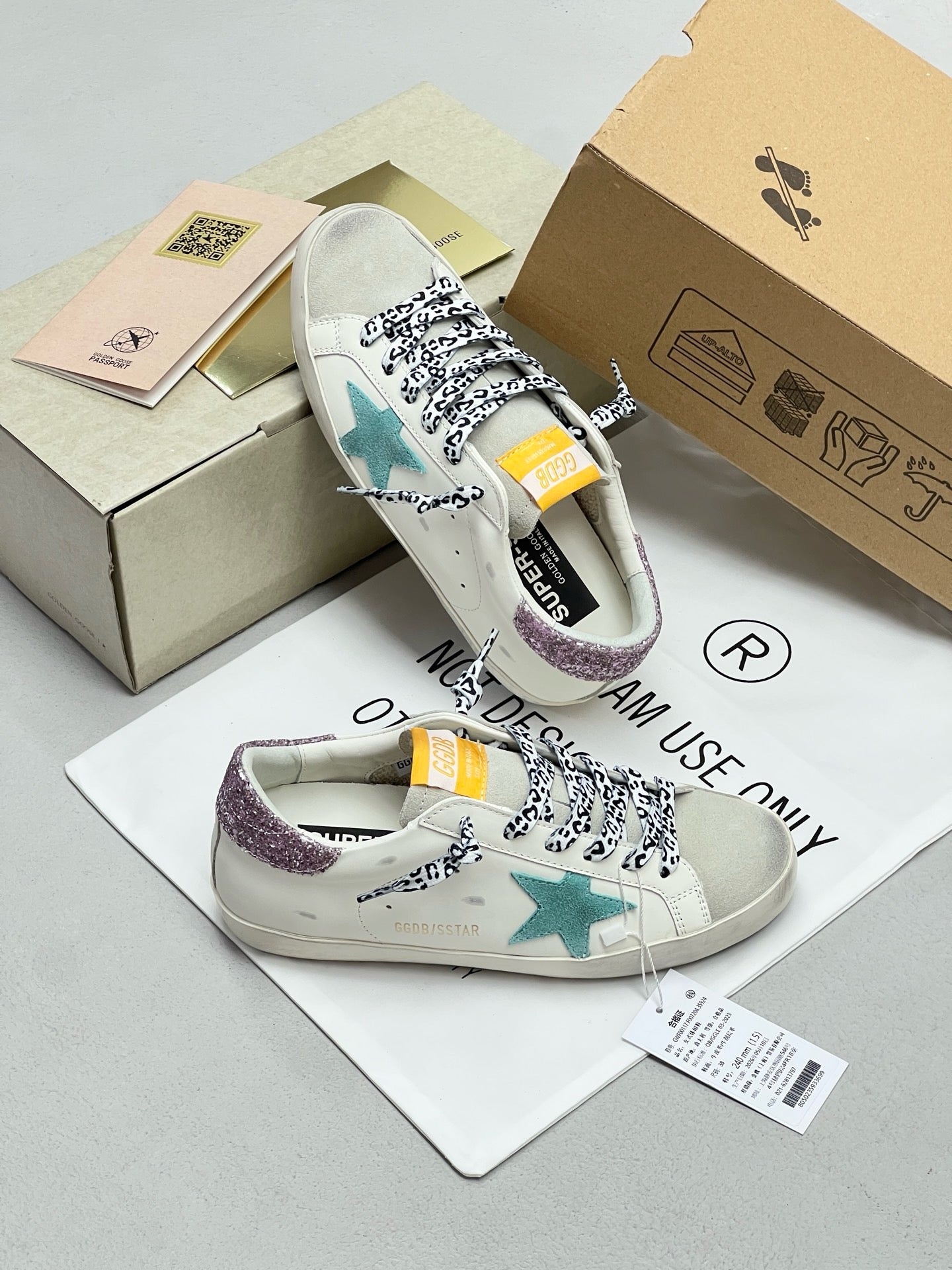 G.G Sneaker 111