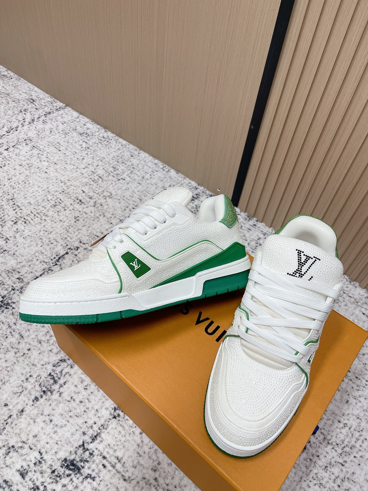 Trainer Sneaker 108
