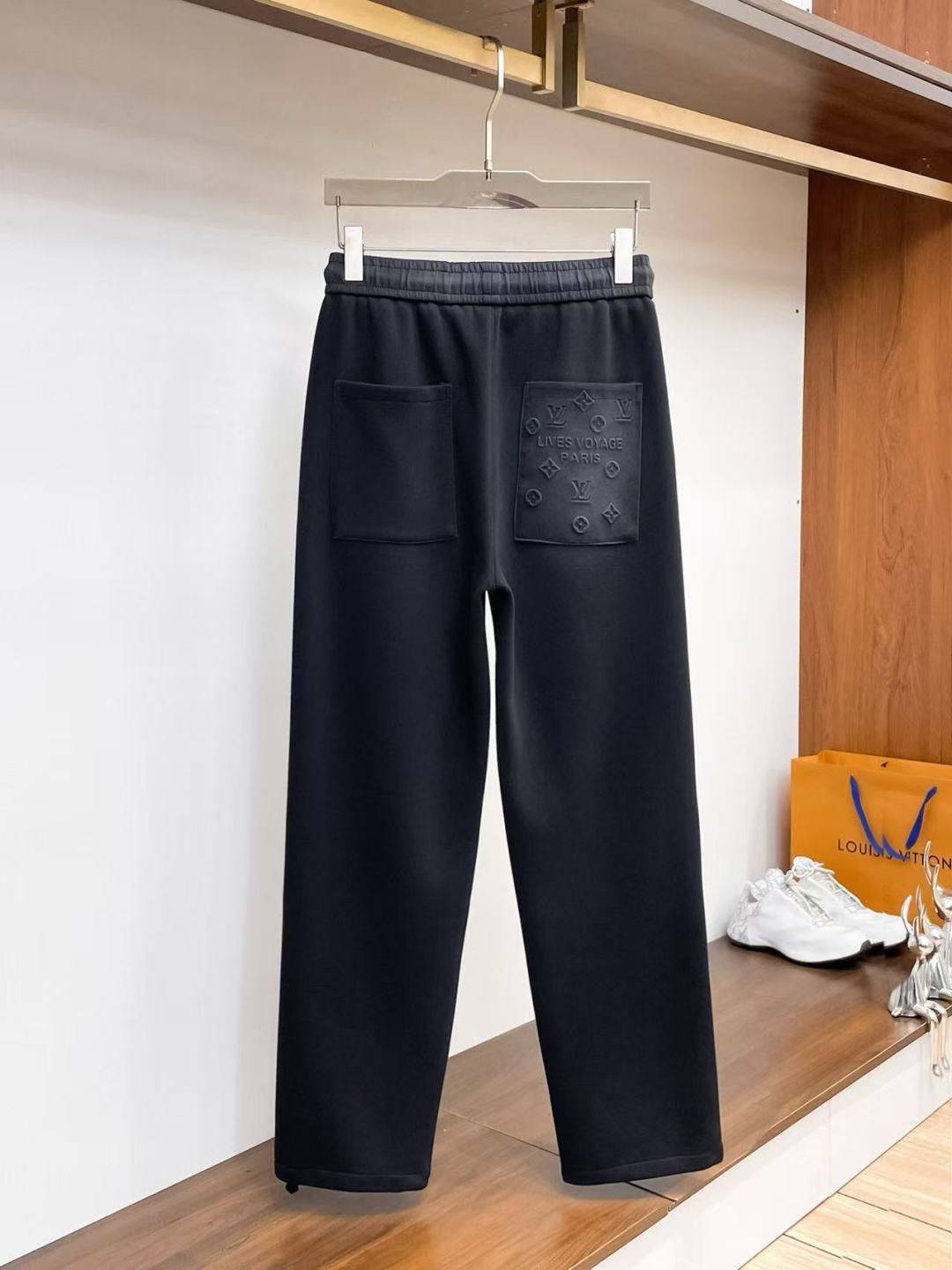 Sweatpant 107