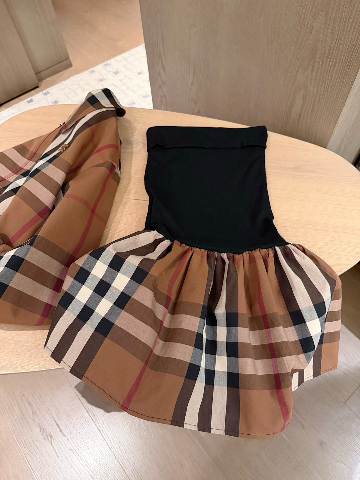 Classic Check Charm Set