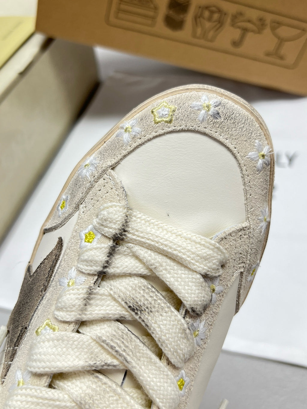 G.G Sneaker 107