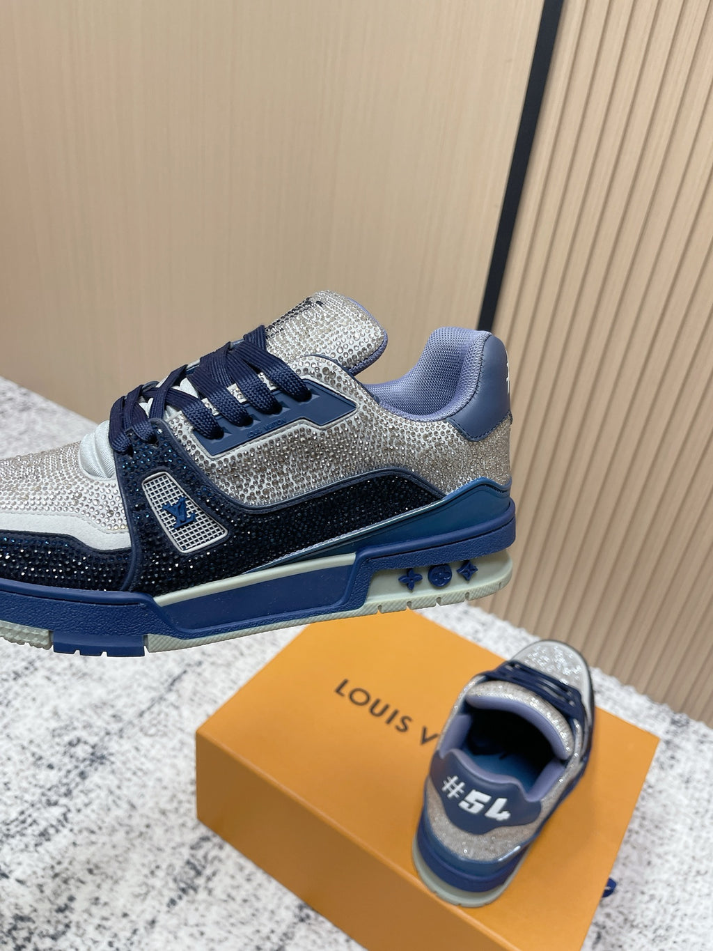 Trainer Sneaker 108