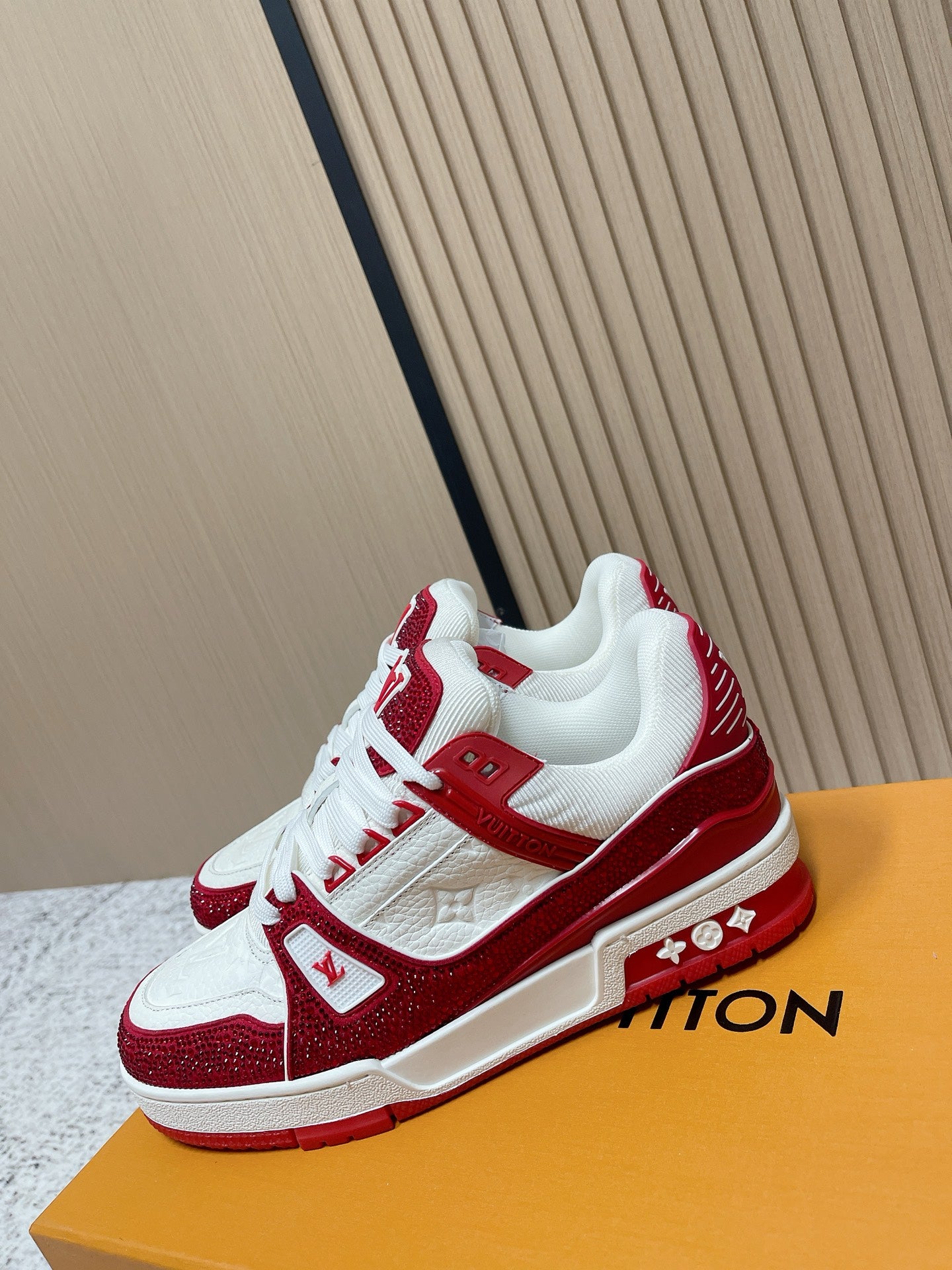 Trainer Sneaker 108