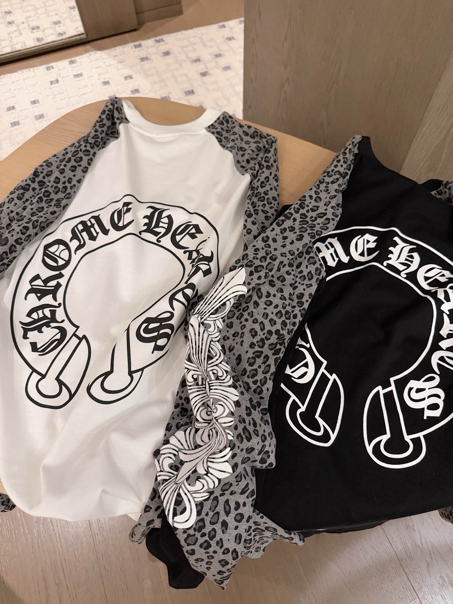 Noir Panther Long Sleeve