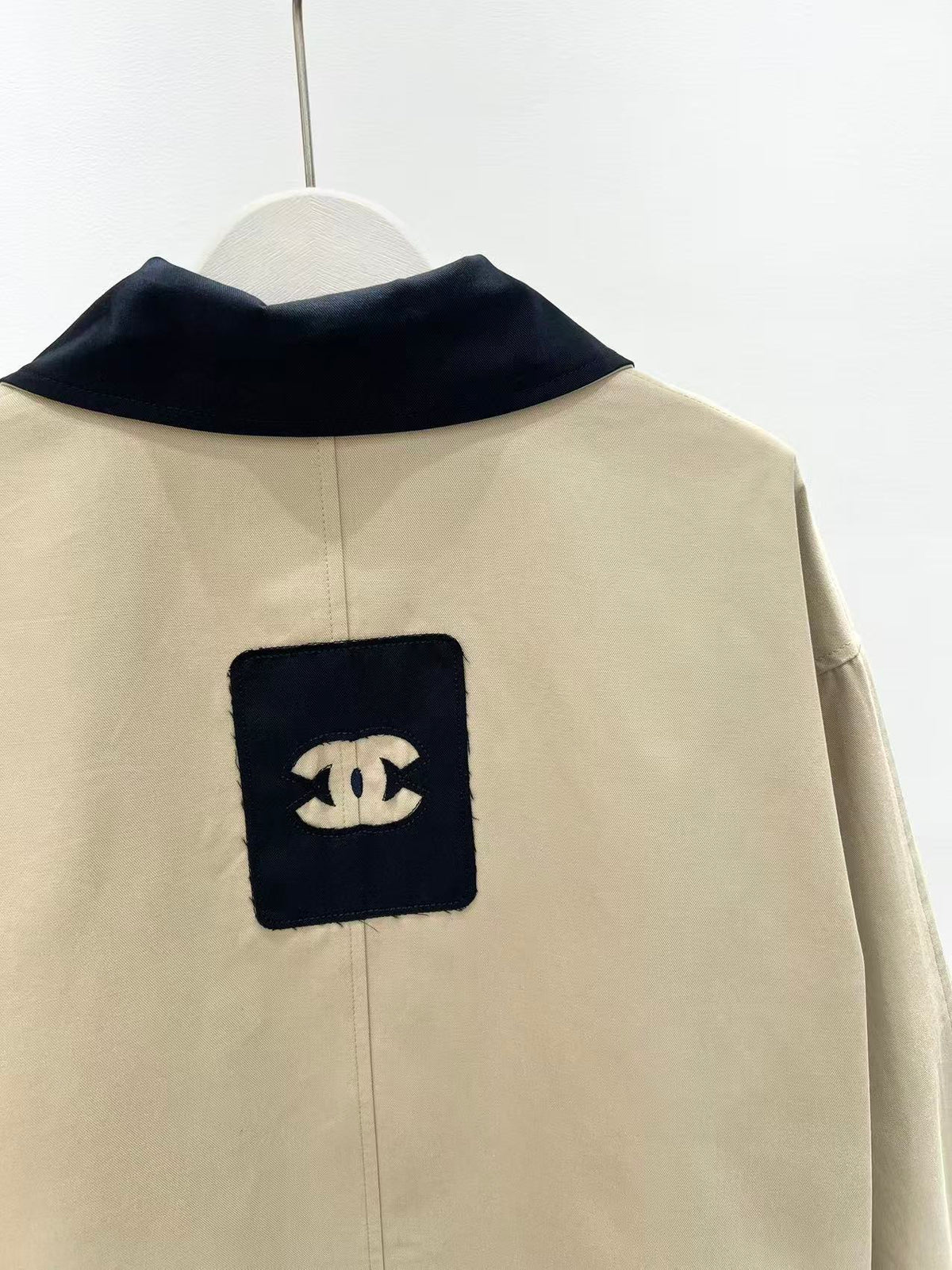 Corduroy-collar utility jacket
