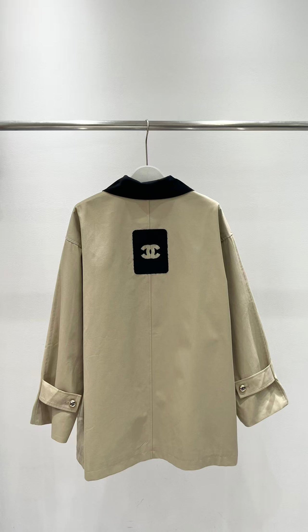 Corduroy-collar utility jacket