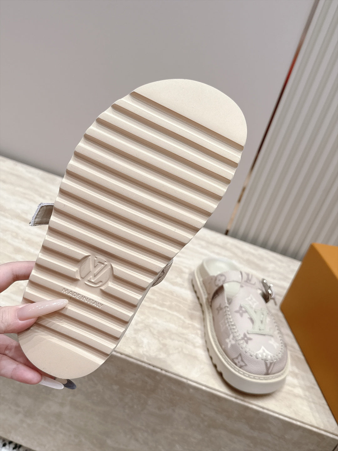 Cosy Flat Comfort Clog