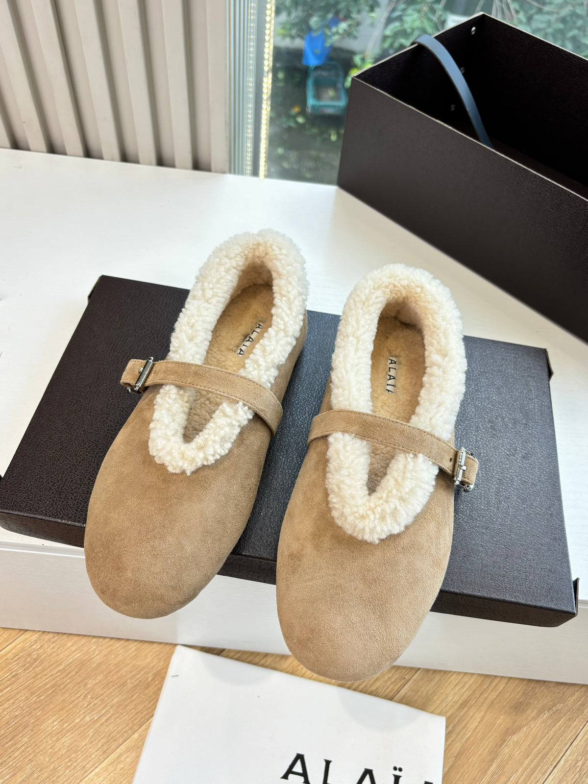BALLET FLATS IN MERINO SHEARLING