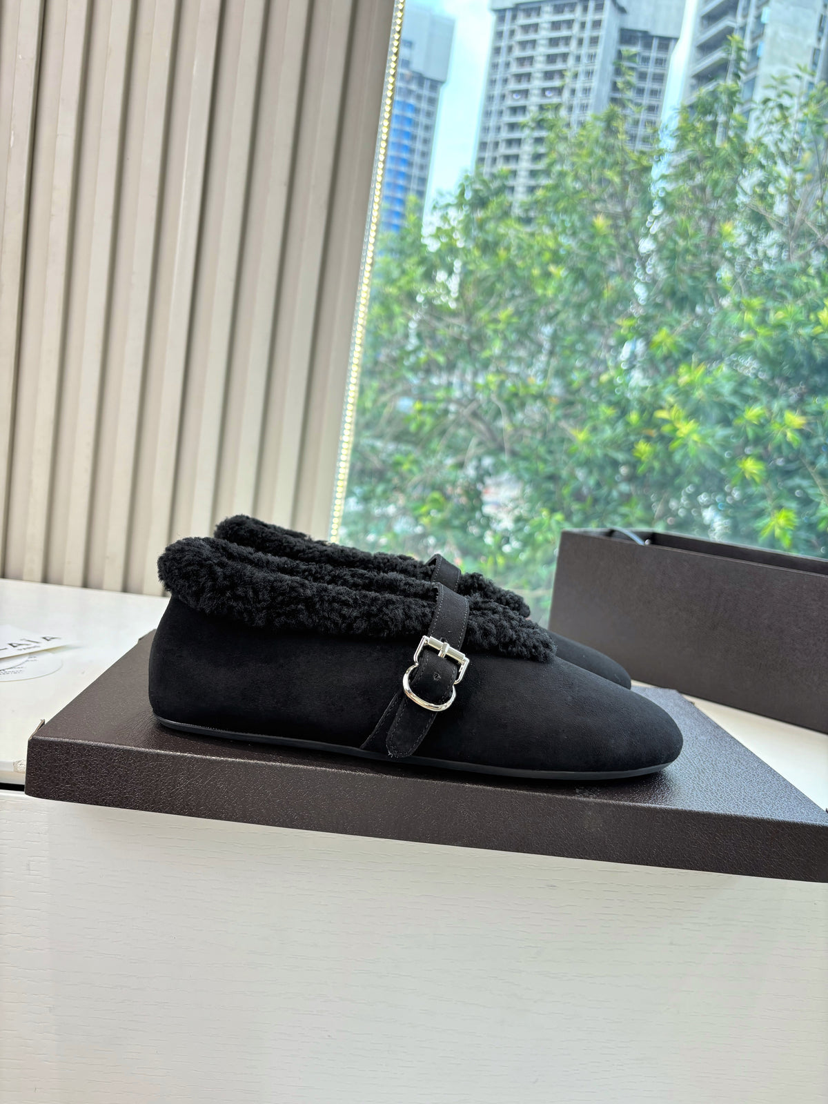 BALLET FLATS IN MERINO SHEARLING
