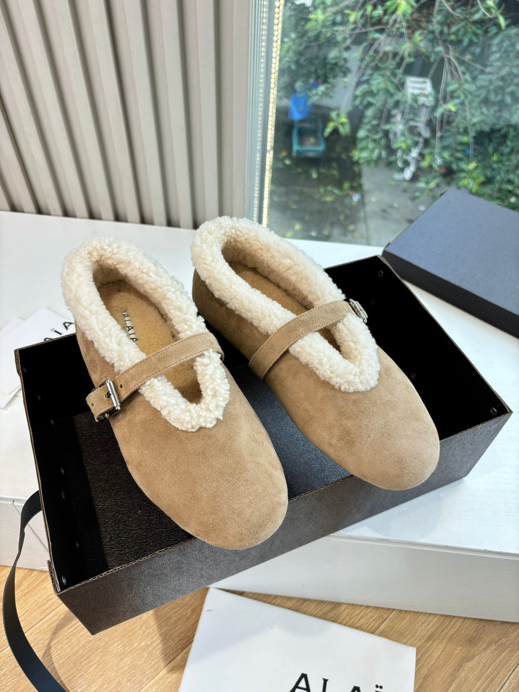 BALLET FLATS IN MERINO SHEARLING
