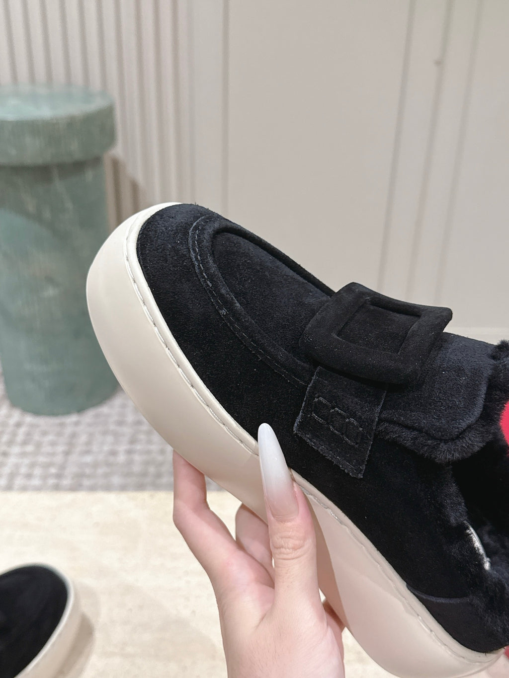 Viv' Up Mules in suede