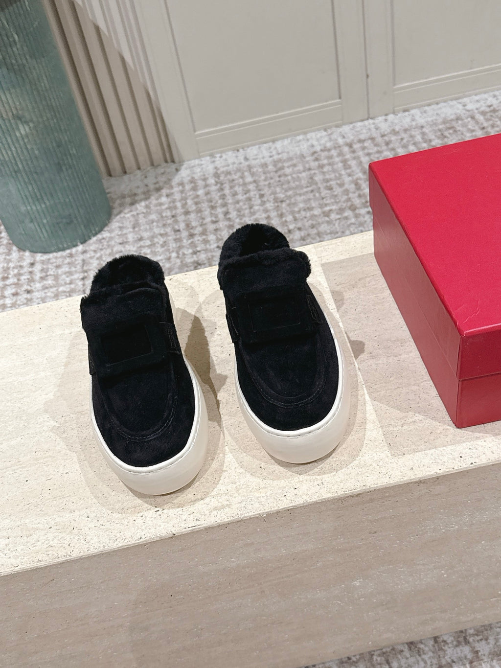 Viv' Up Mules in suede
