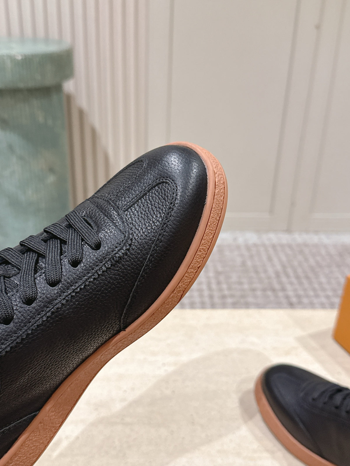 Frontrow Sneaker