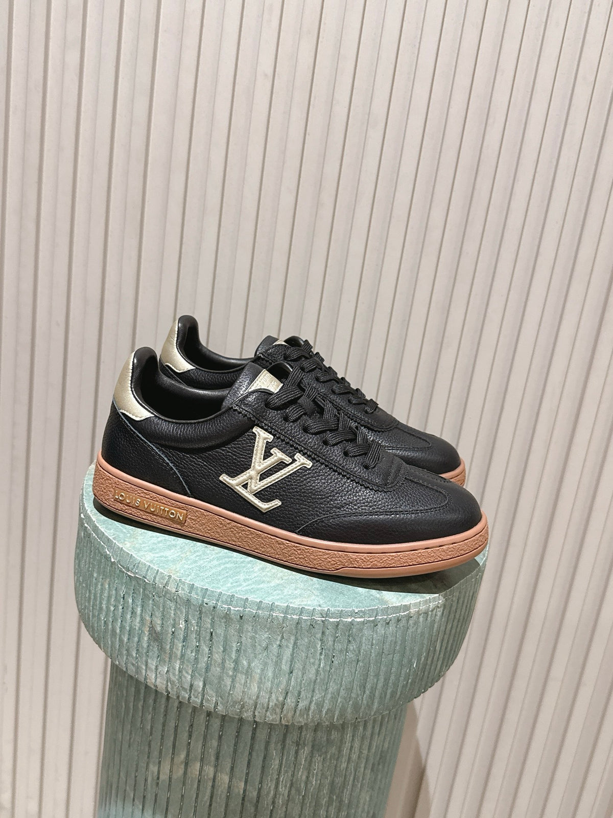 Frontrow Sneaker