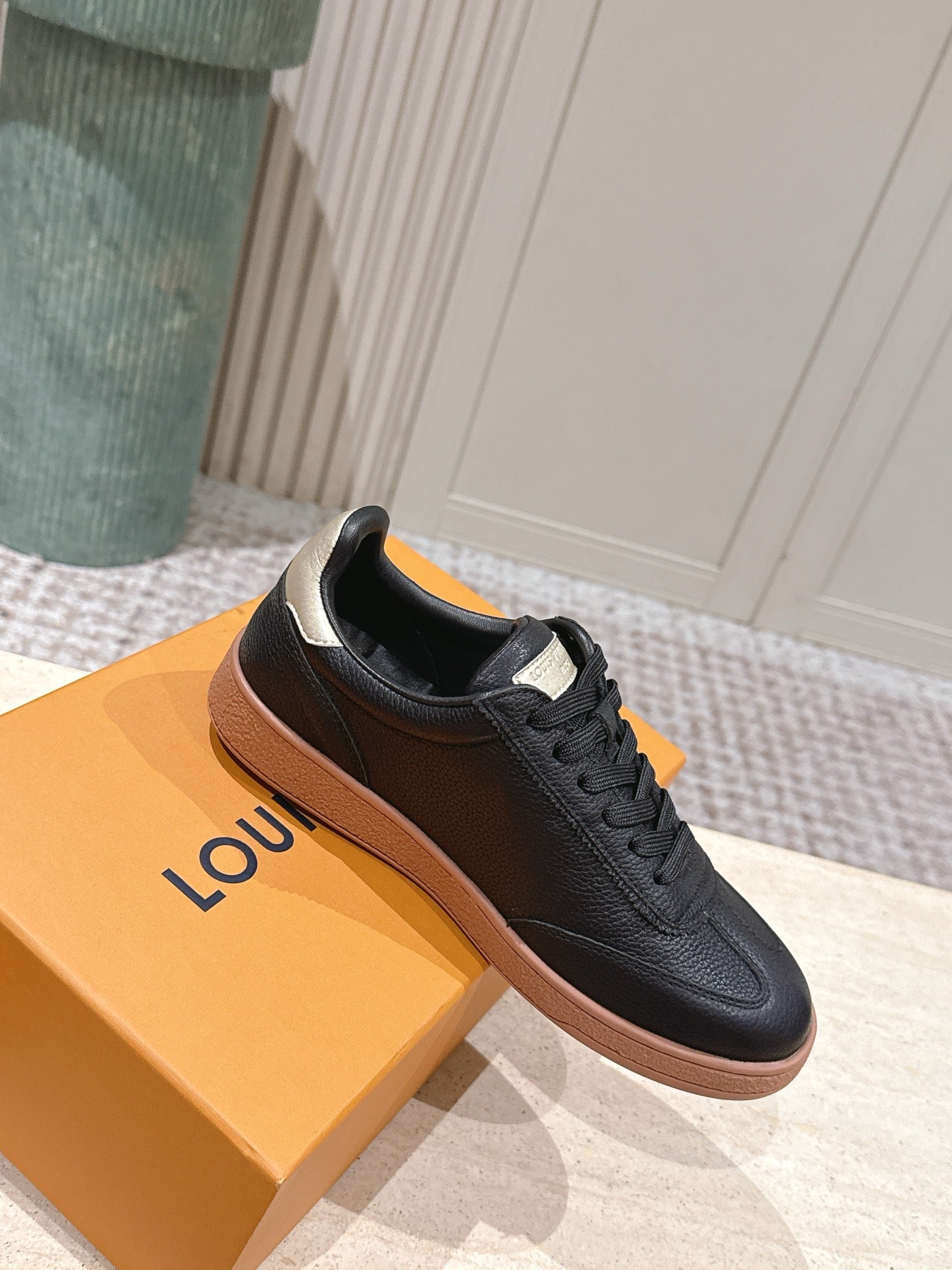 Frontrow Sneaker