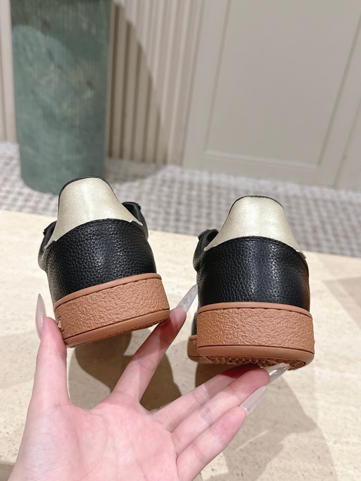 Frontrow Sneaker