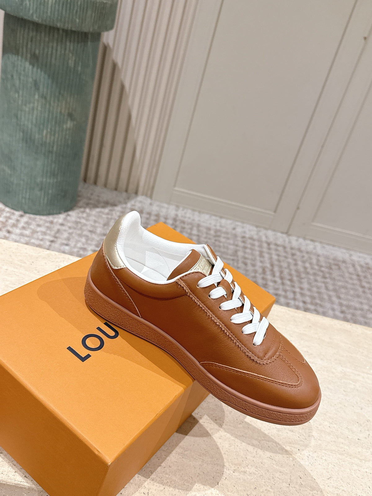 Frontrow Sneaker