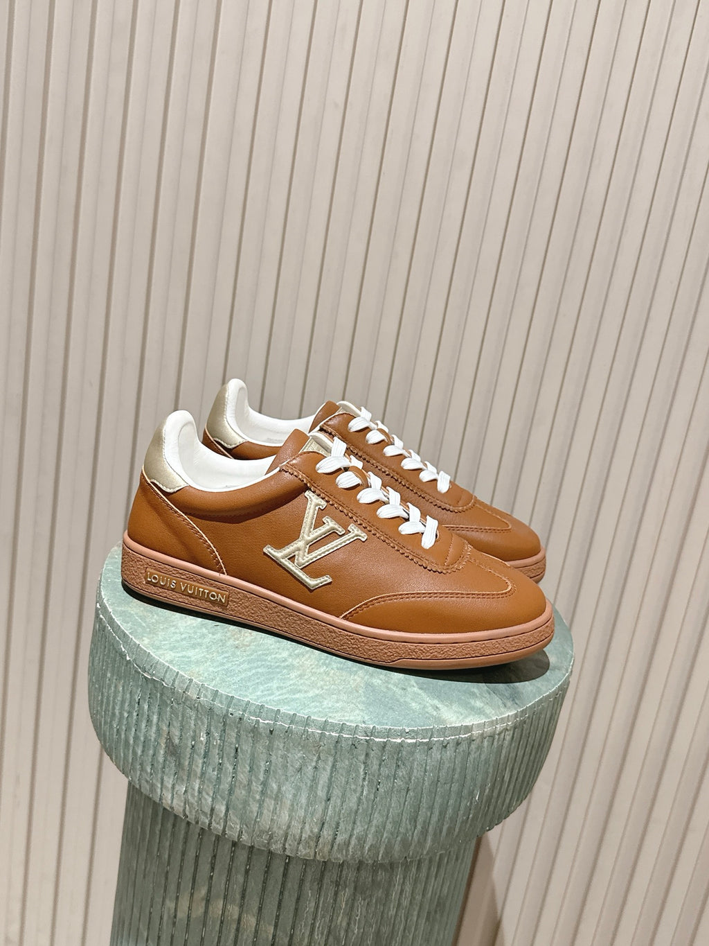 Frontrow Sneaker