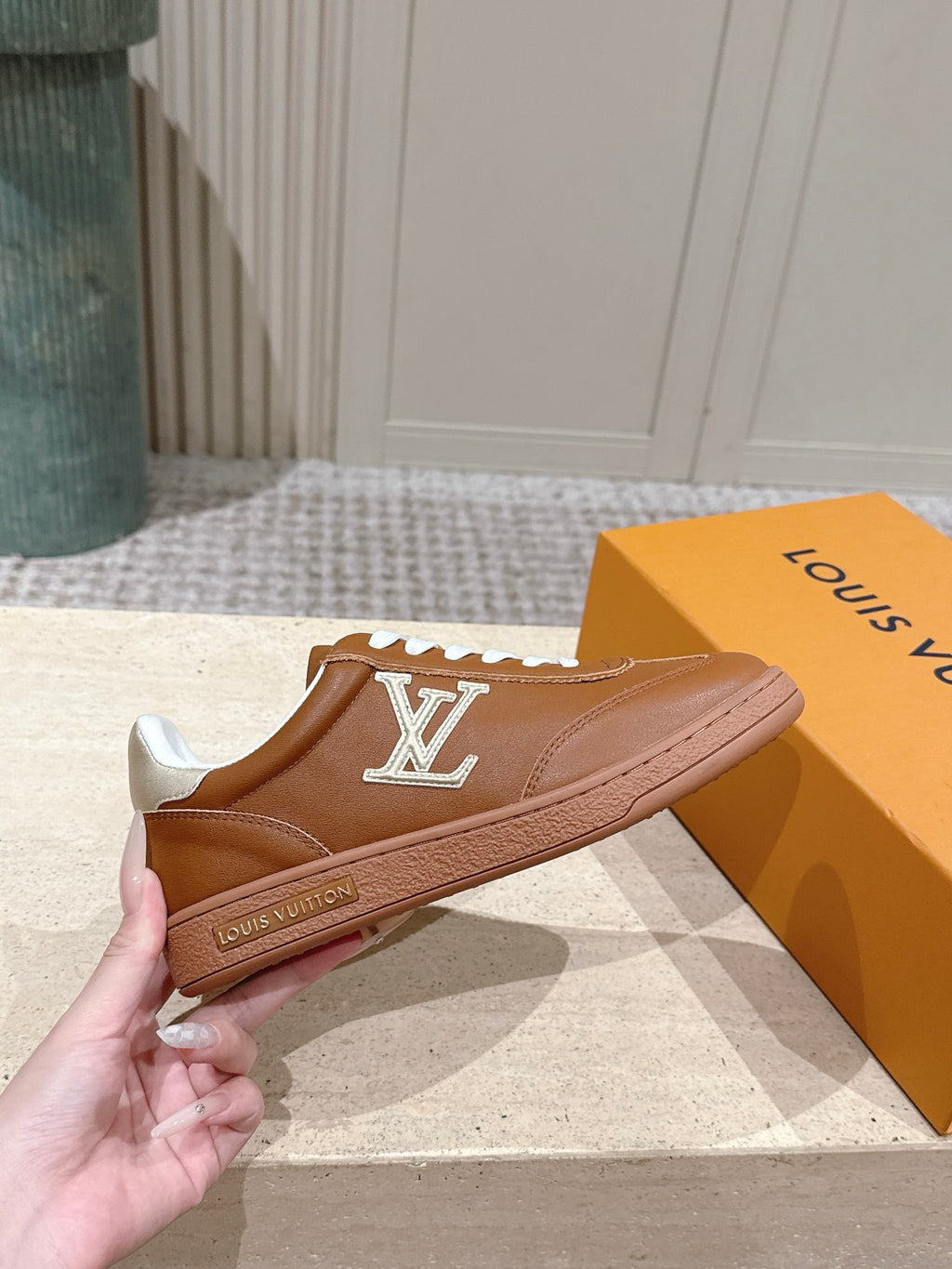Frontrow Sneaker