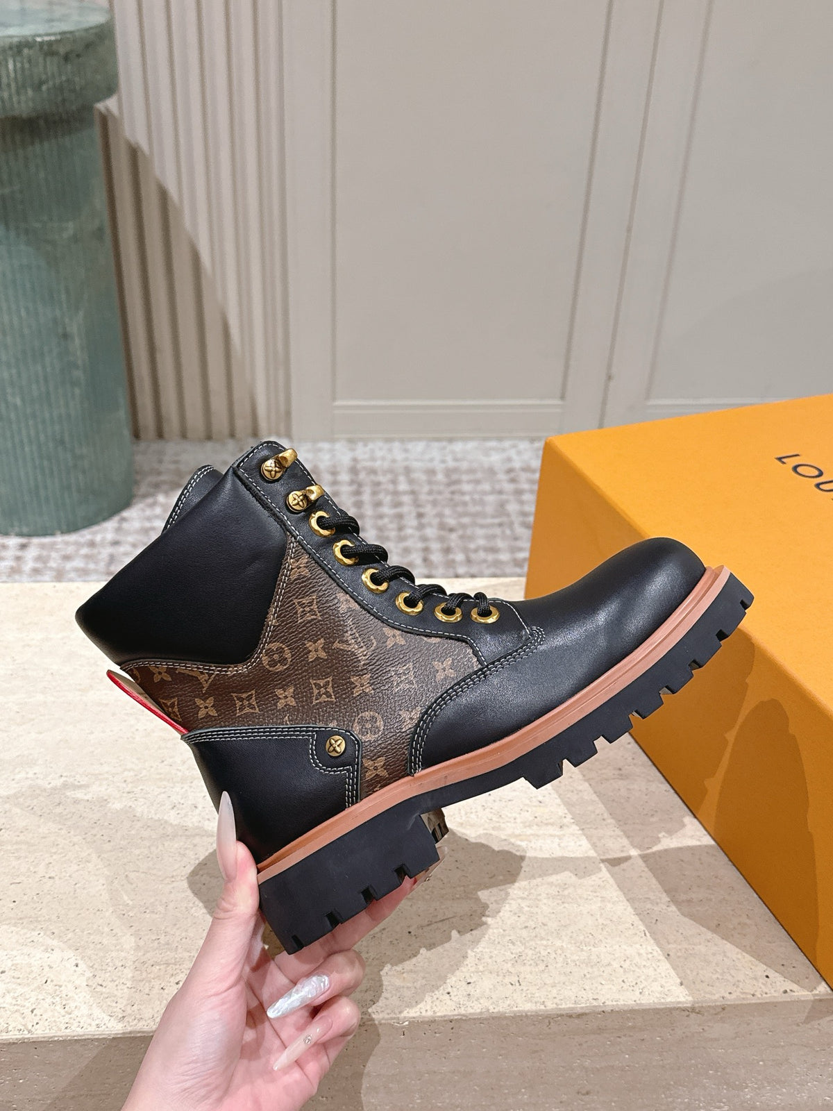 Women Boot Ranger