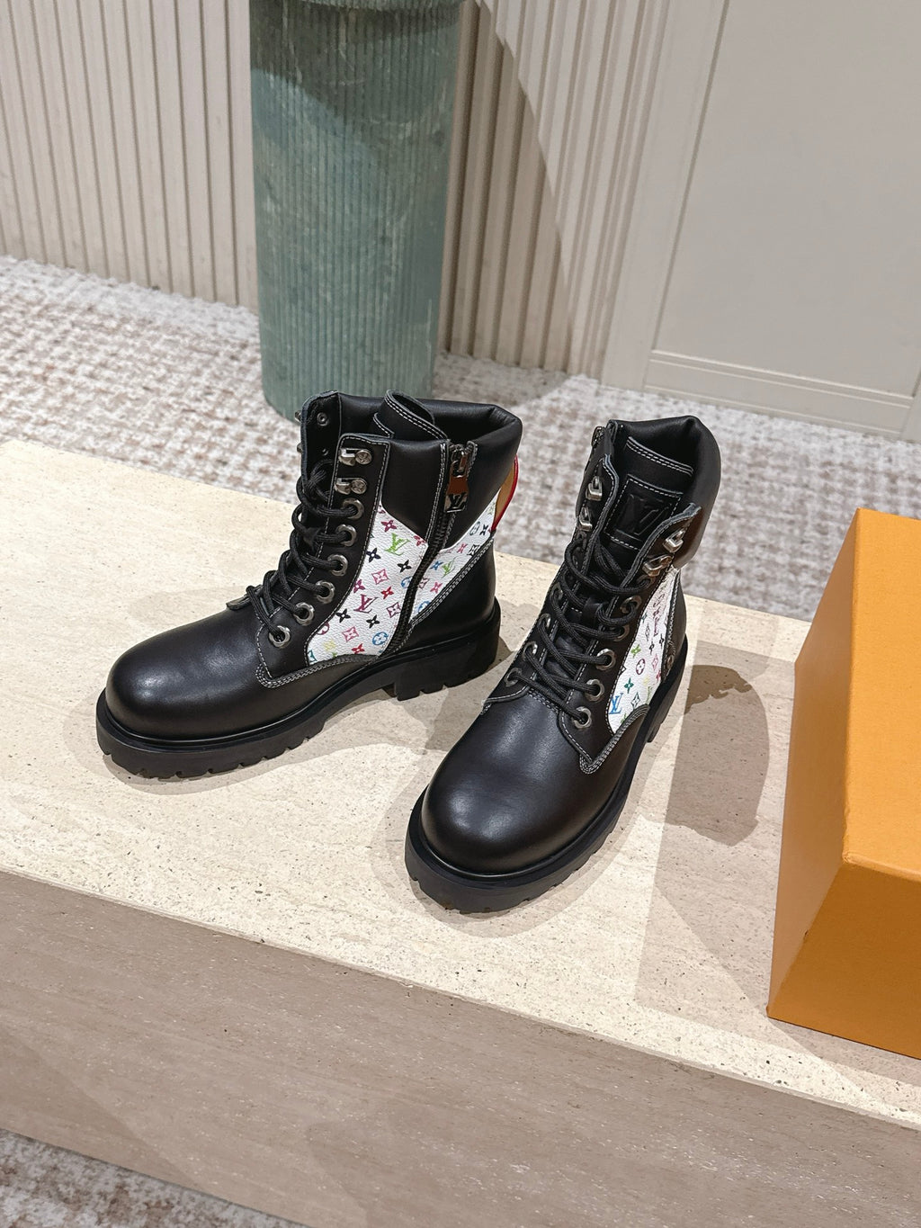Women Boot Ranger