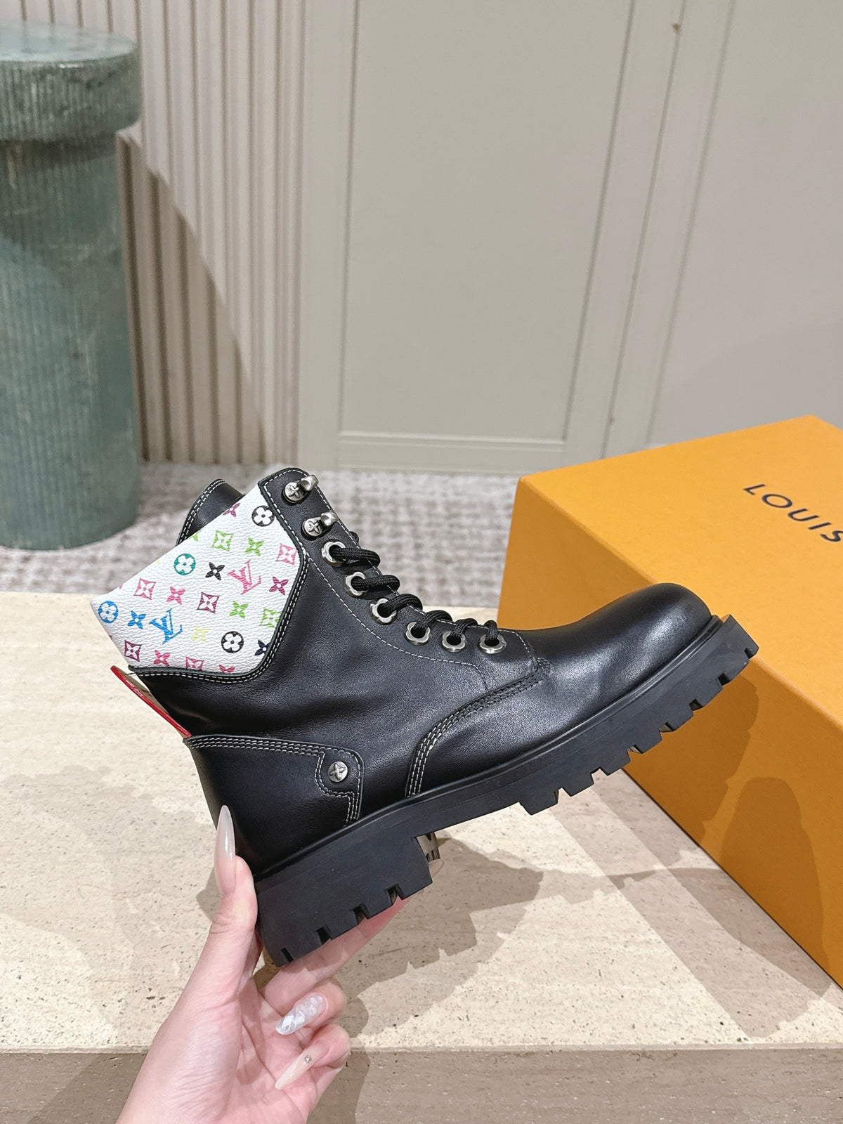Women Boot Ranger