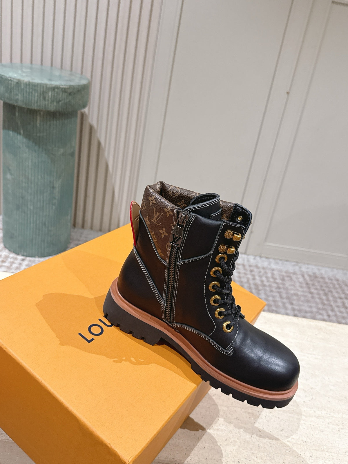Women Boot Ranger