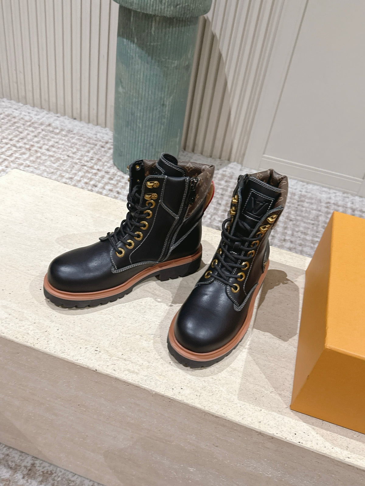 Women Boot Ranger