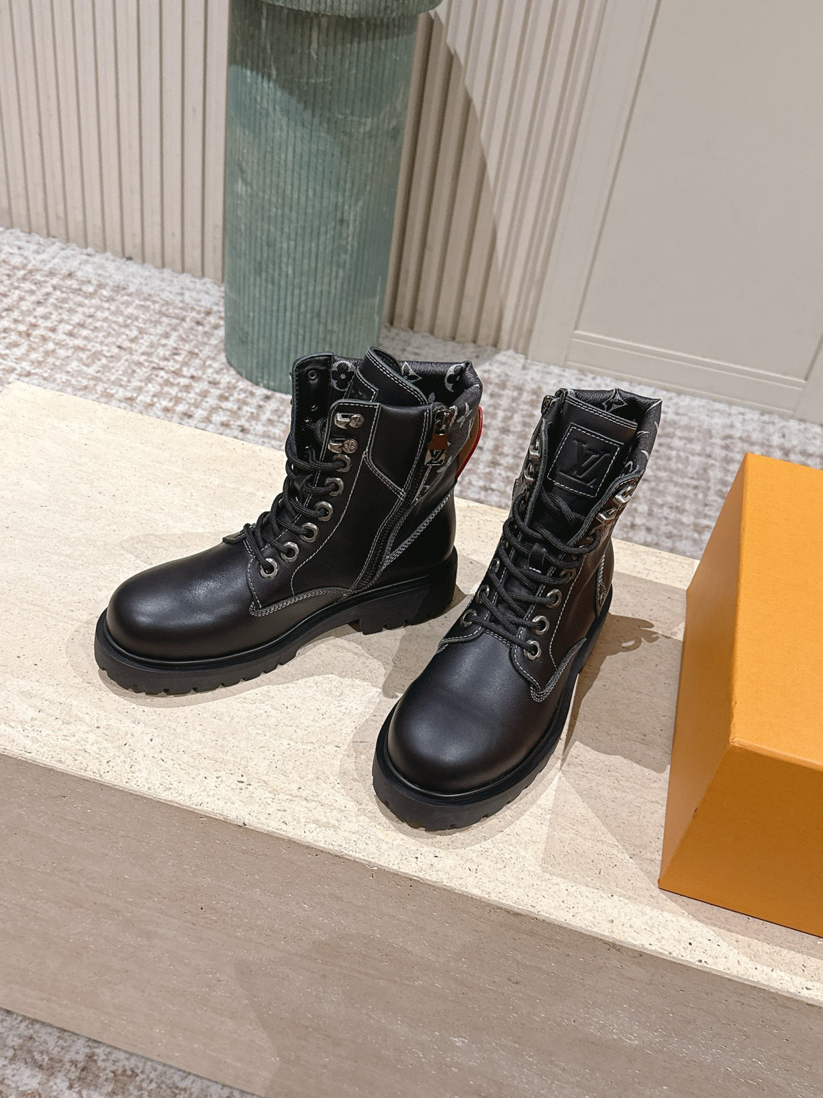 Women Boot Ranger