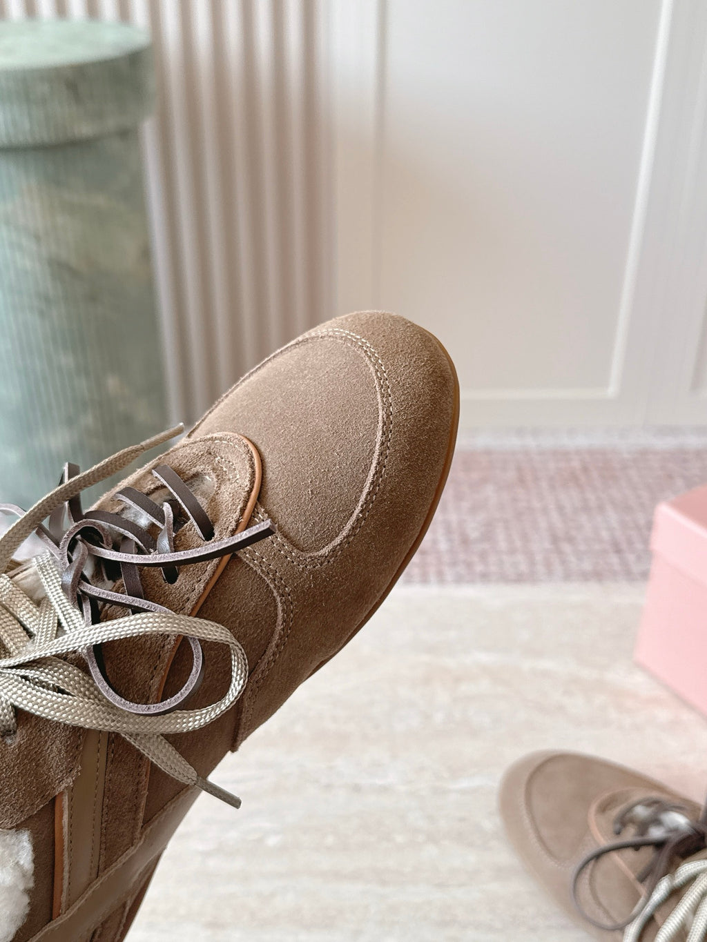 Gymnasium leather-trimmed suede sneakers