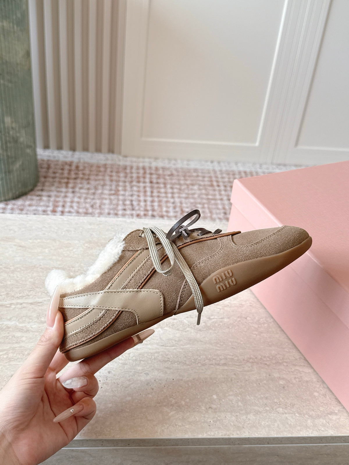 Gymnasium leather-trimmed suede sneakers