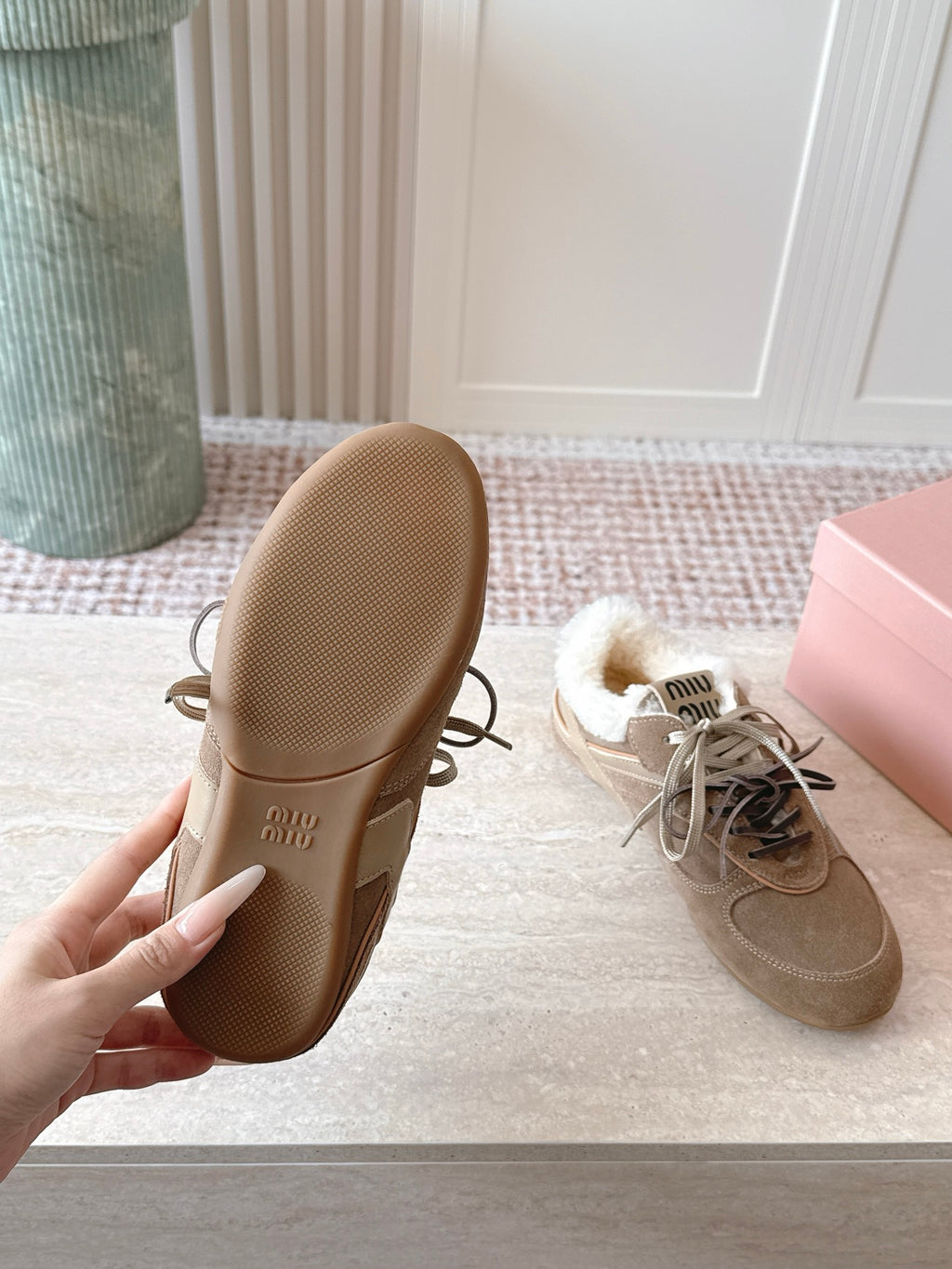Gymnasium leather-trimmed suede sneakers