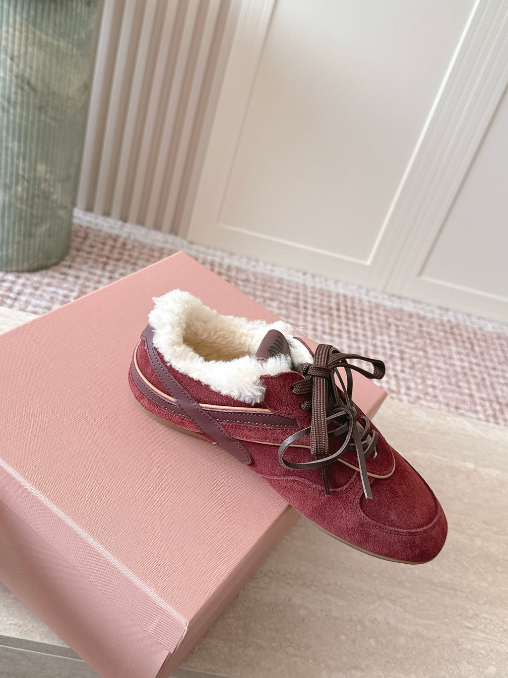 Gymnasium leather-trimmed suede sneakers