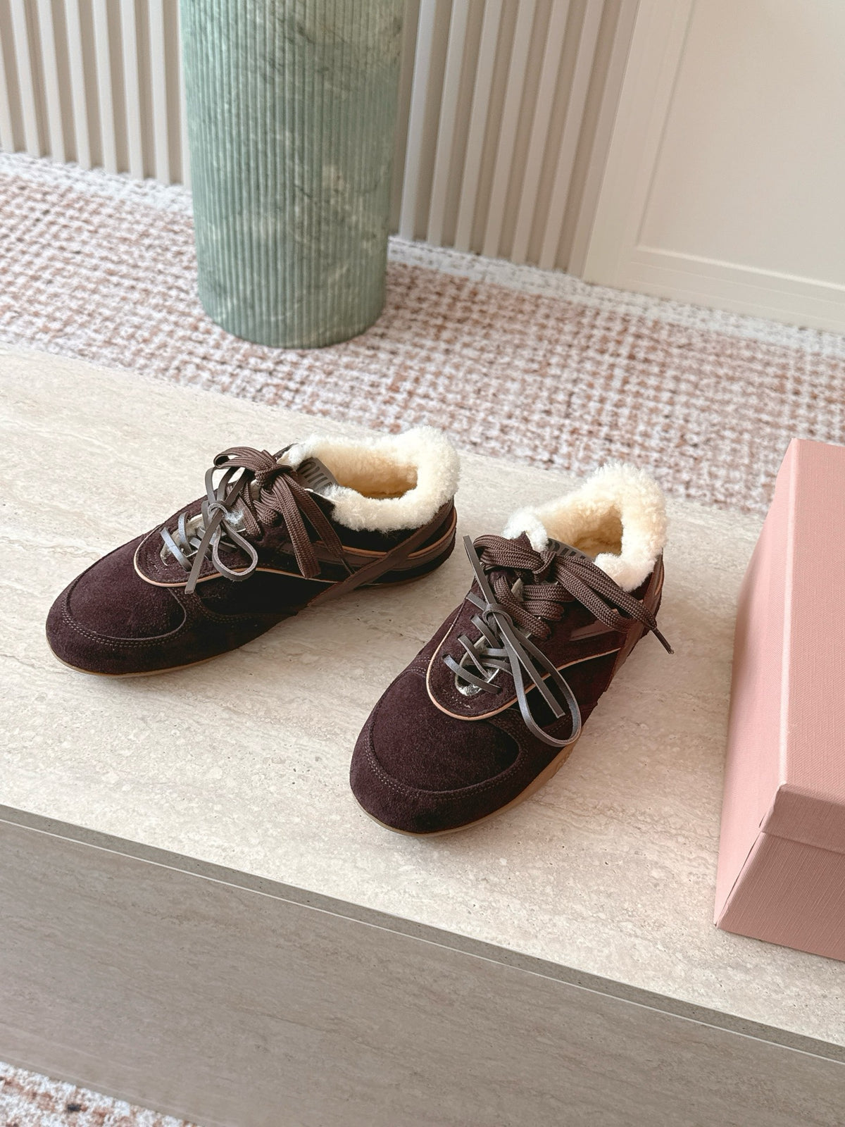 Gymnasium leather-trimmed suede sneakers