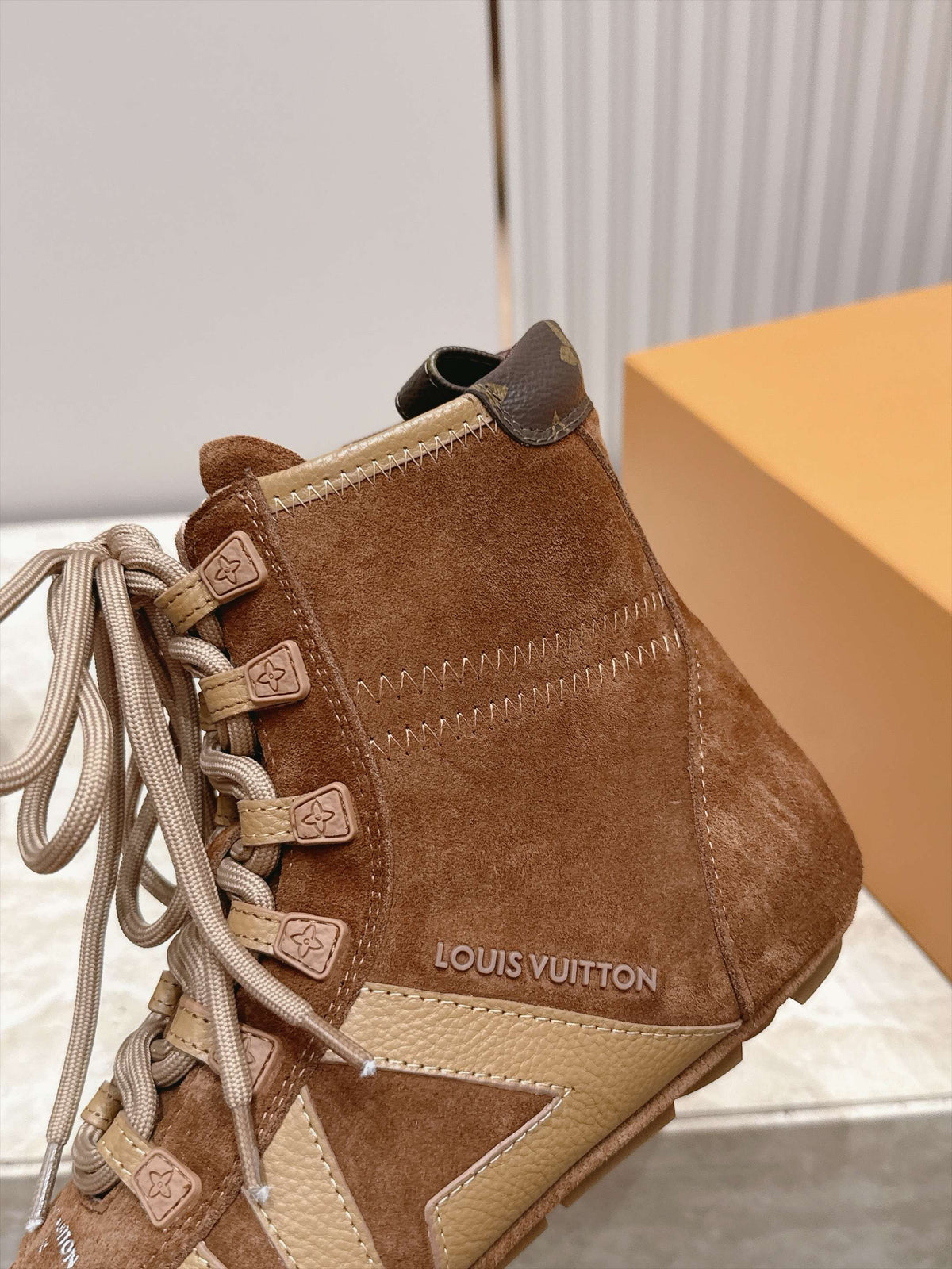 Sneakerina Ankle Boot