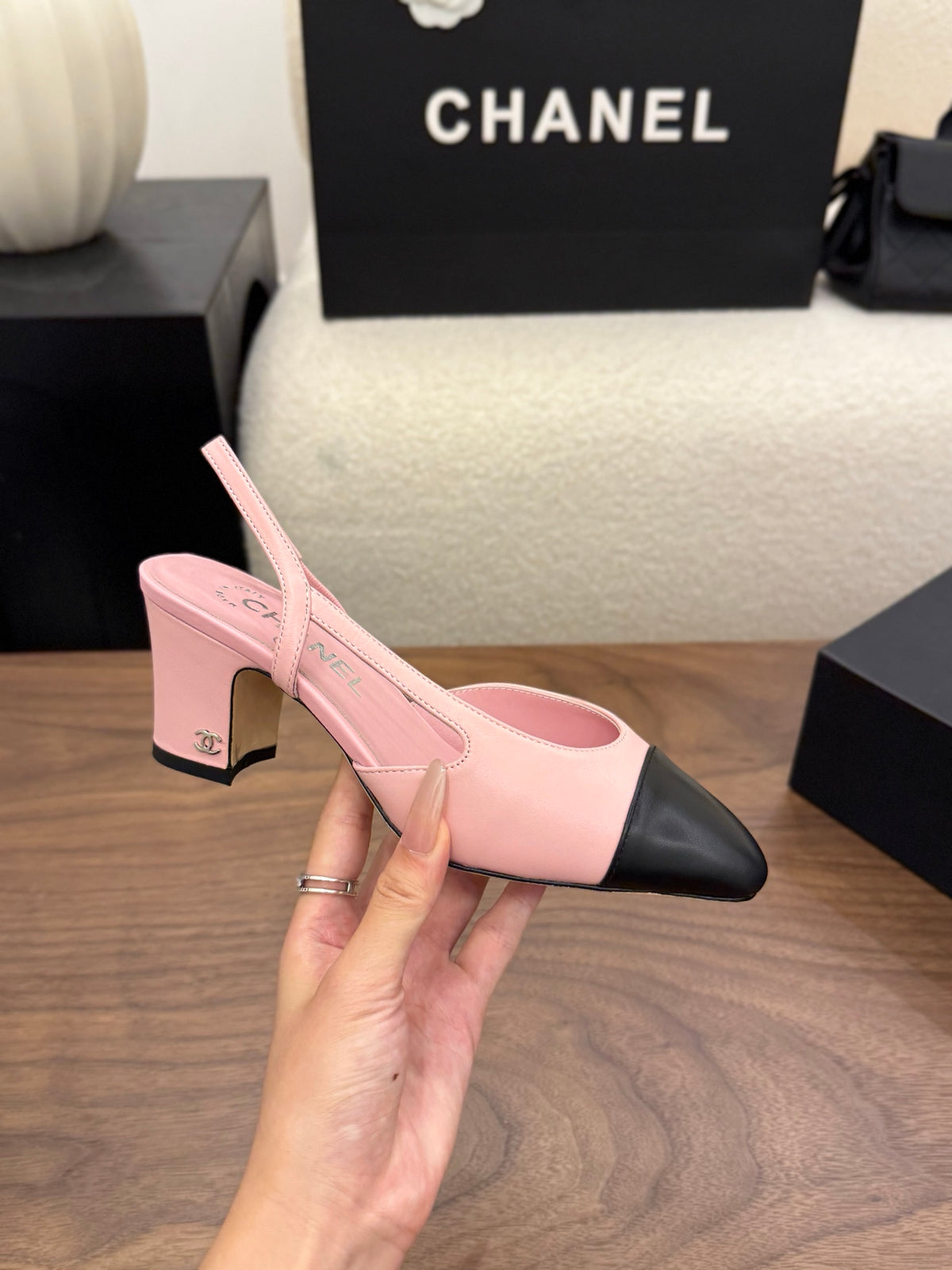 Pre-Loved Slingback pumps