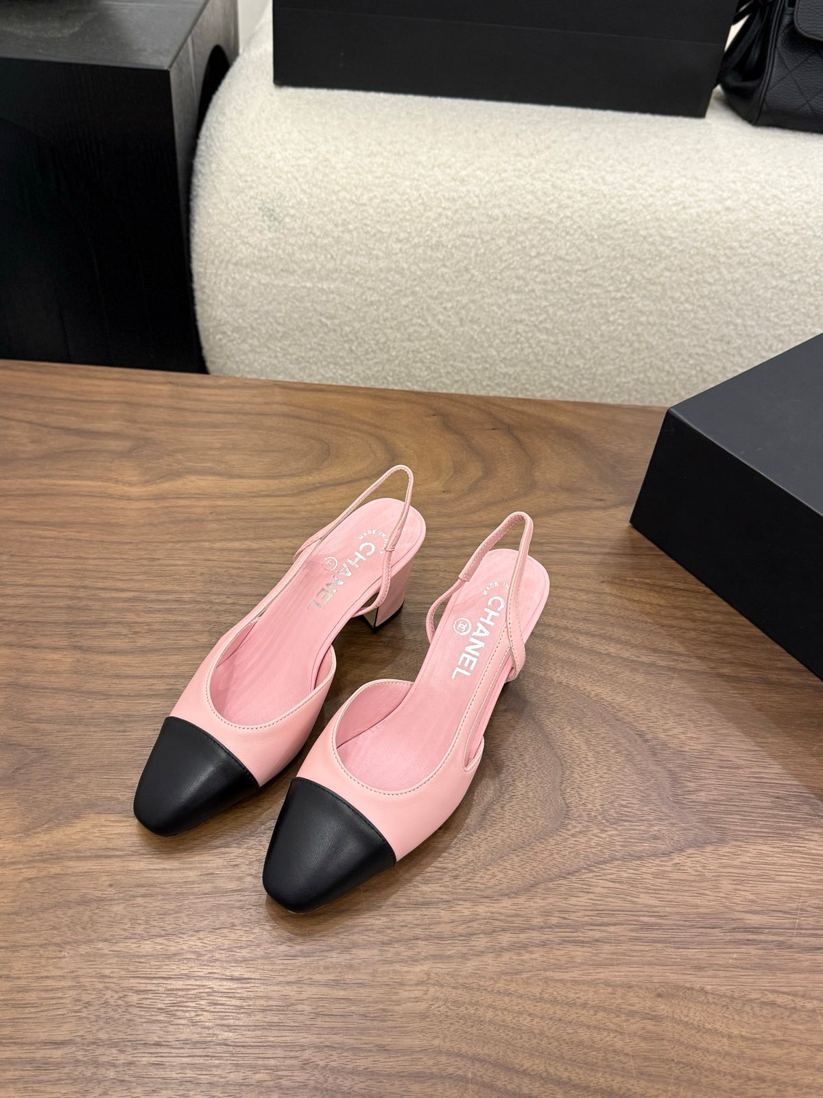 Pre-Loved Slingback pumps
