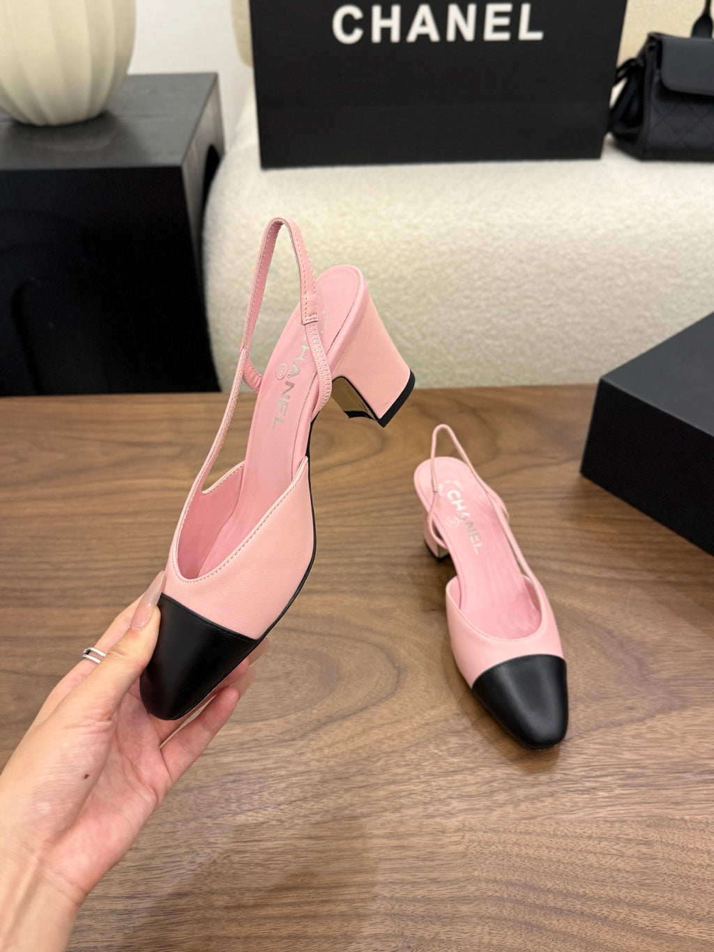 Pre-Loved Slingback pumps