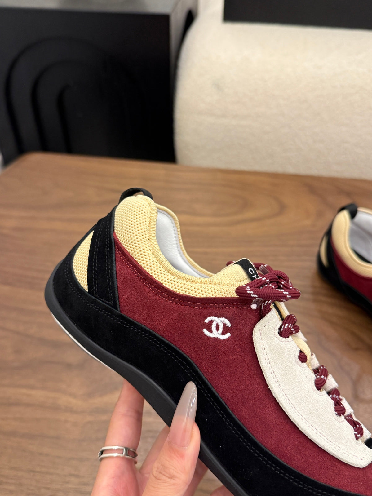 Sneakers Velvet Calfskin & Mixed Fibers