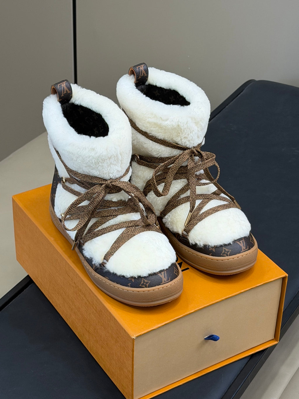 Cloud Lace-Up Ankle Boot Sneaker